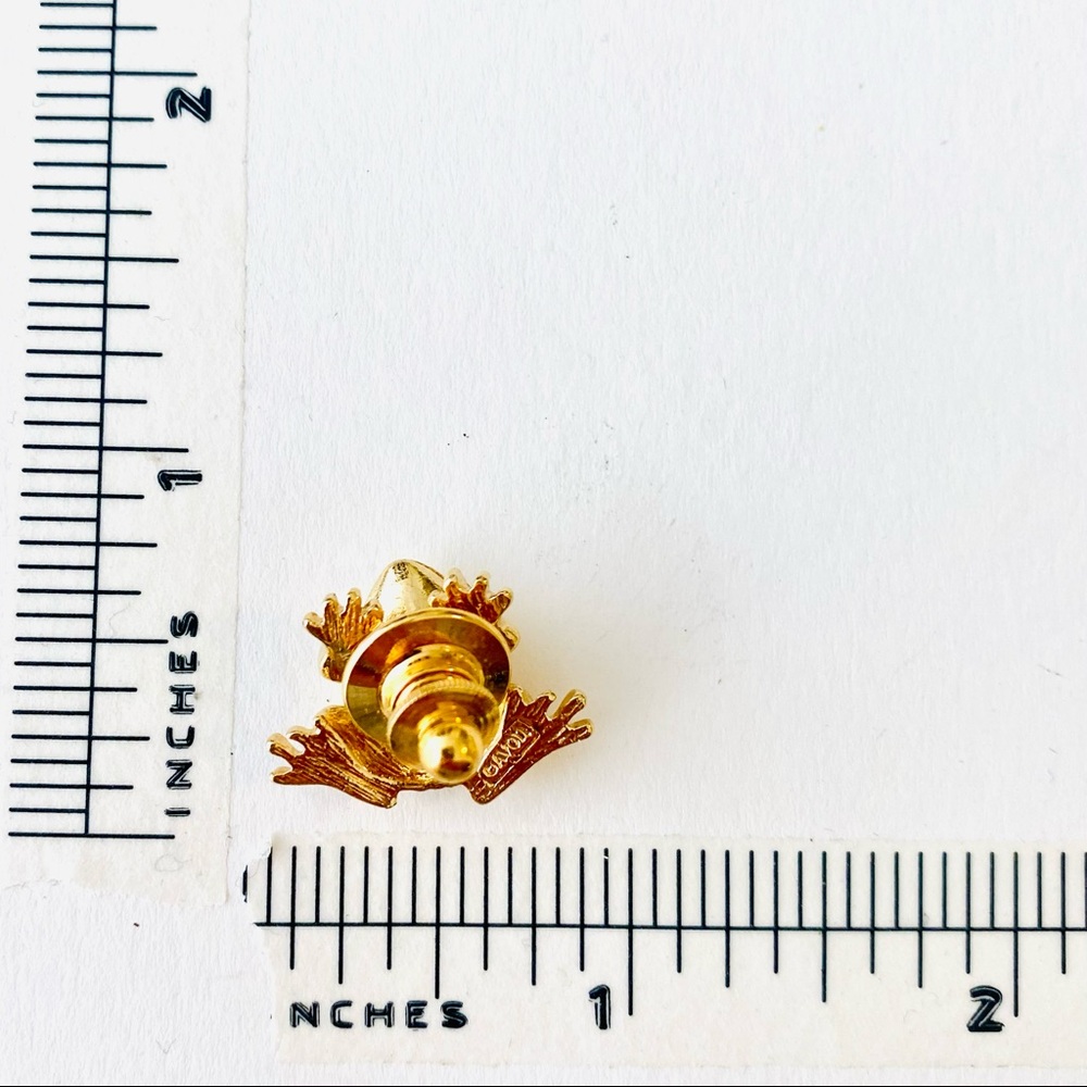 Frog Pin - Picture 4 of 4